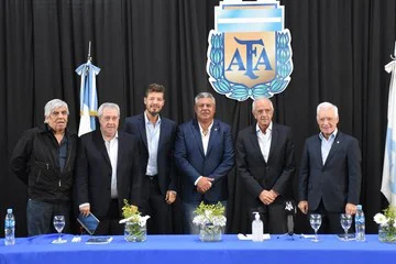 jceyOd0a2_360x240__1