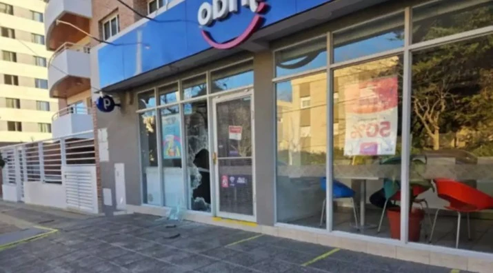 68967f08a4862_715_396!